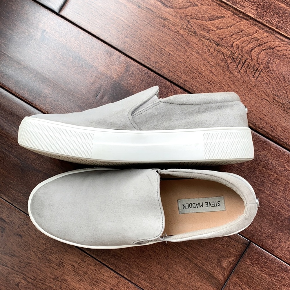 Steve Madden women’s gills grey suede